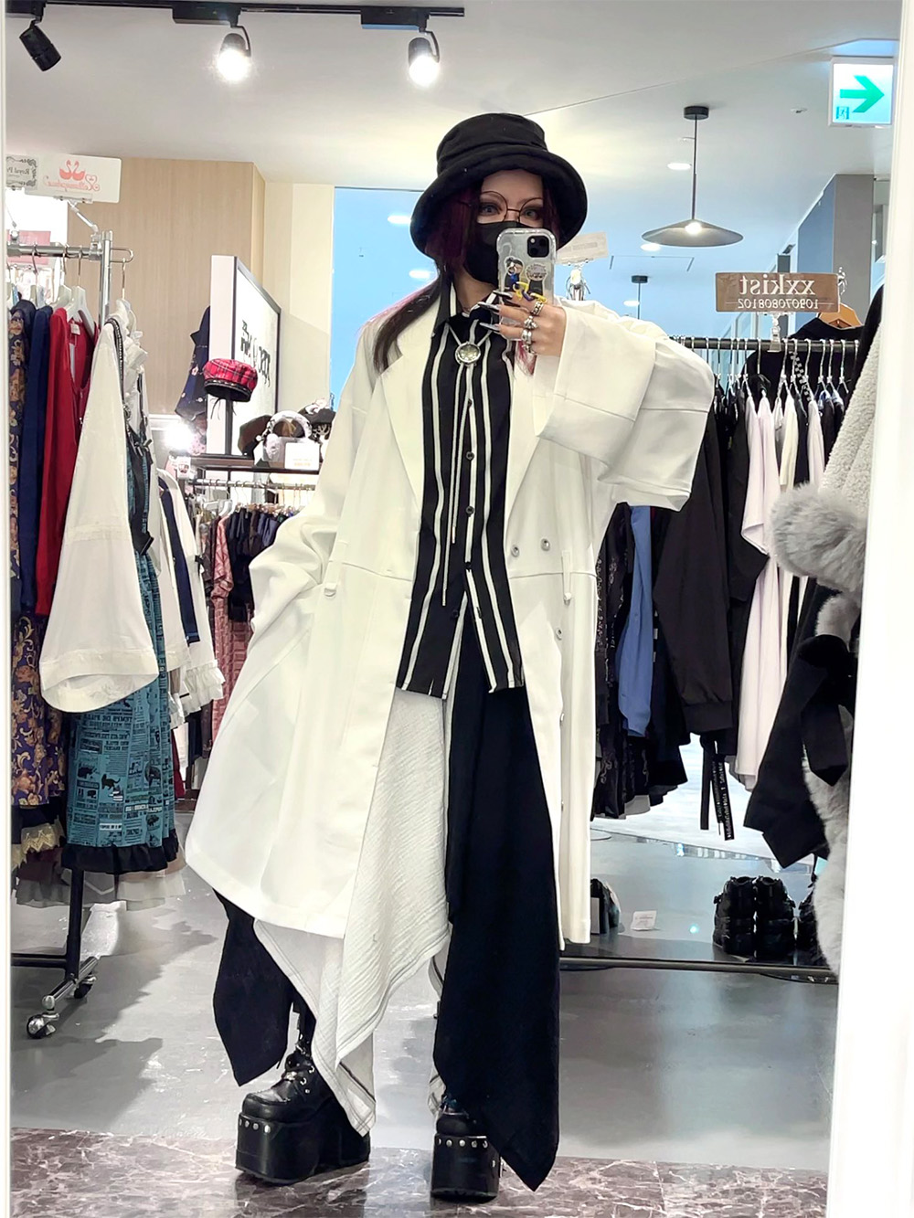 Deorart,ディオラート,モデル,ショップ,店舗,取扱店,スタッフコーデ,ペア,ファッション,メンズファッション,レディースファッション,V系ファッション,ゴシックファッション,地雷系女子.地雷系男子,サブカル系ファッション,ケラショップ,ティケマリア