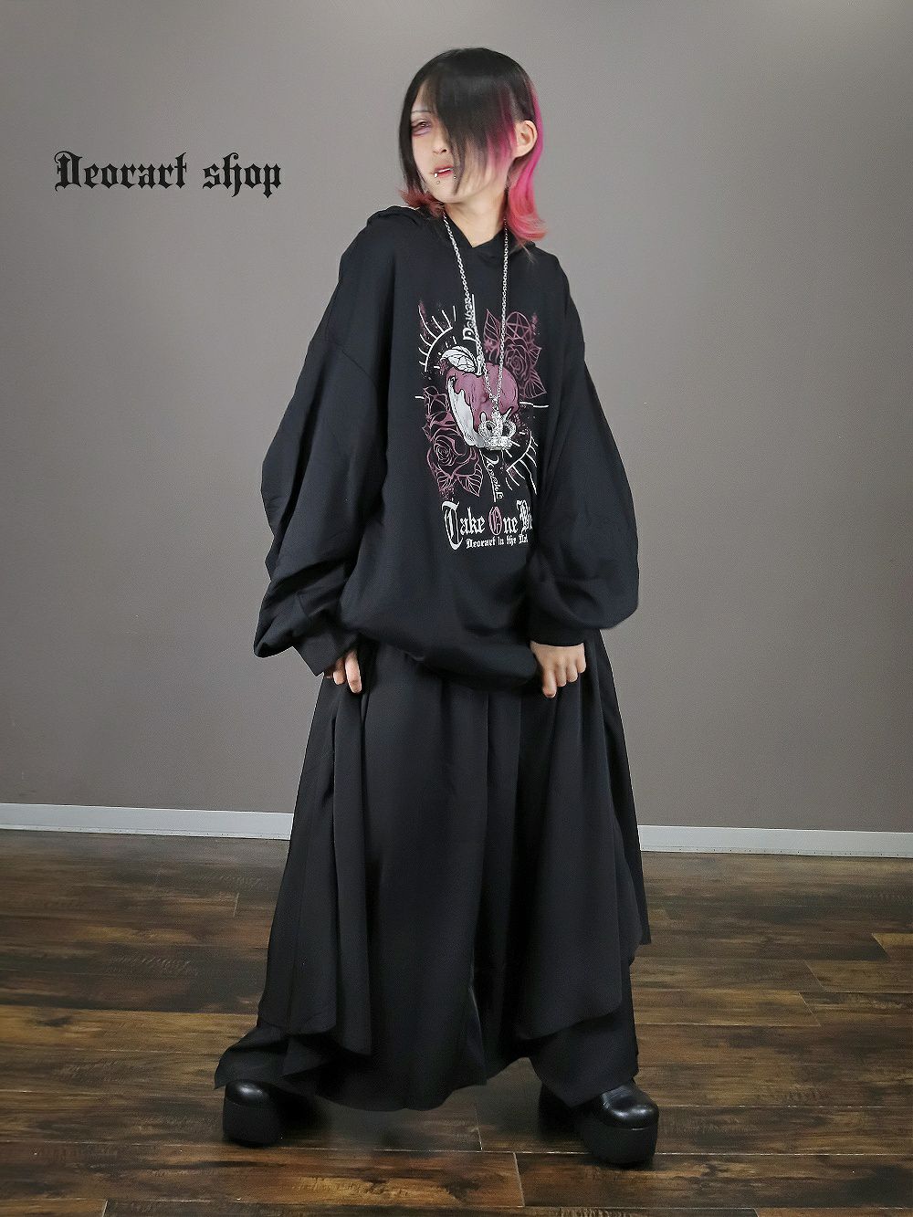 Deorart,ディオラート,地雷系,猫耳パーカー,ネコミミパーカー,ケモ耳,フード,V系,emo,punk,rock,原宿 ,ゴシック,モード,メンズ,レディス,ブランド,衣装,通販