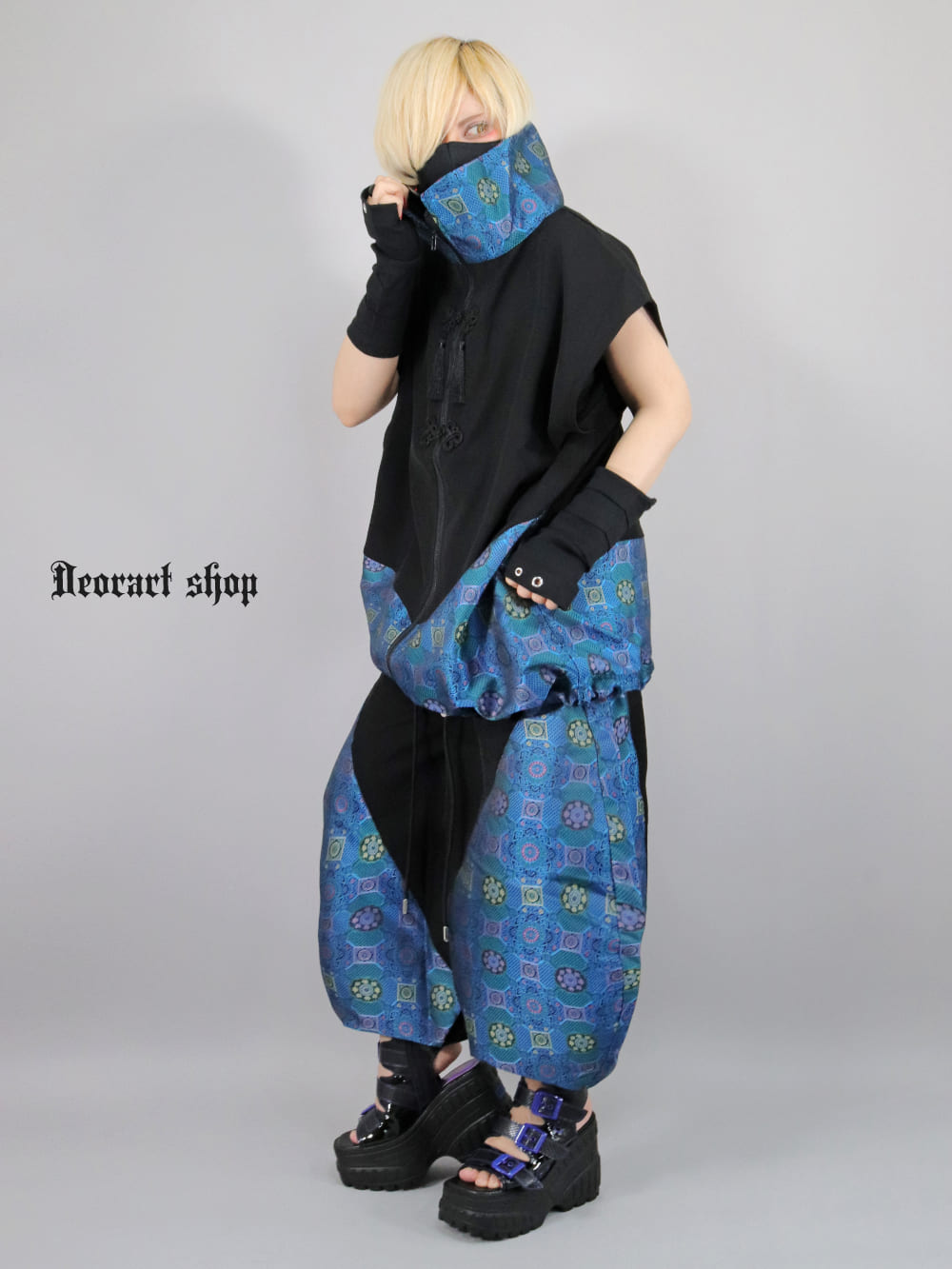 Deorart,ディオラート,V系,地雷系,中華柄,ハイネック,スタンドネック,ベスト,チャイナボタン,新中式,中華マフィア,チャイニーズマフィア,コーデ,ホスト,コンカフェ,ライブ,ファッション,ダンス衣装,メンズ,レディス,男装