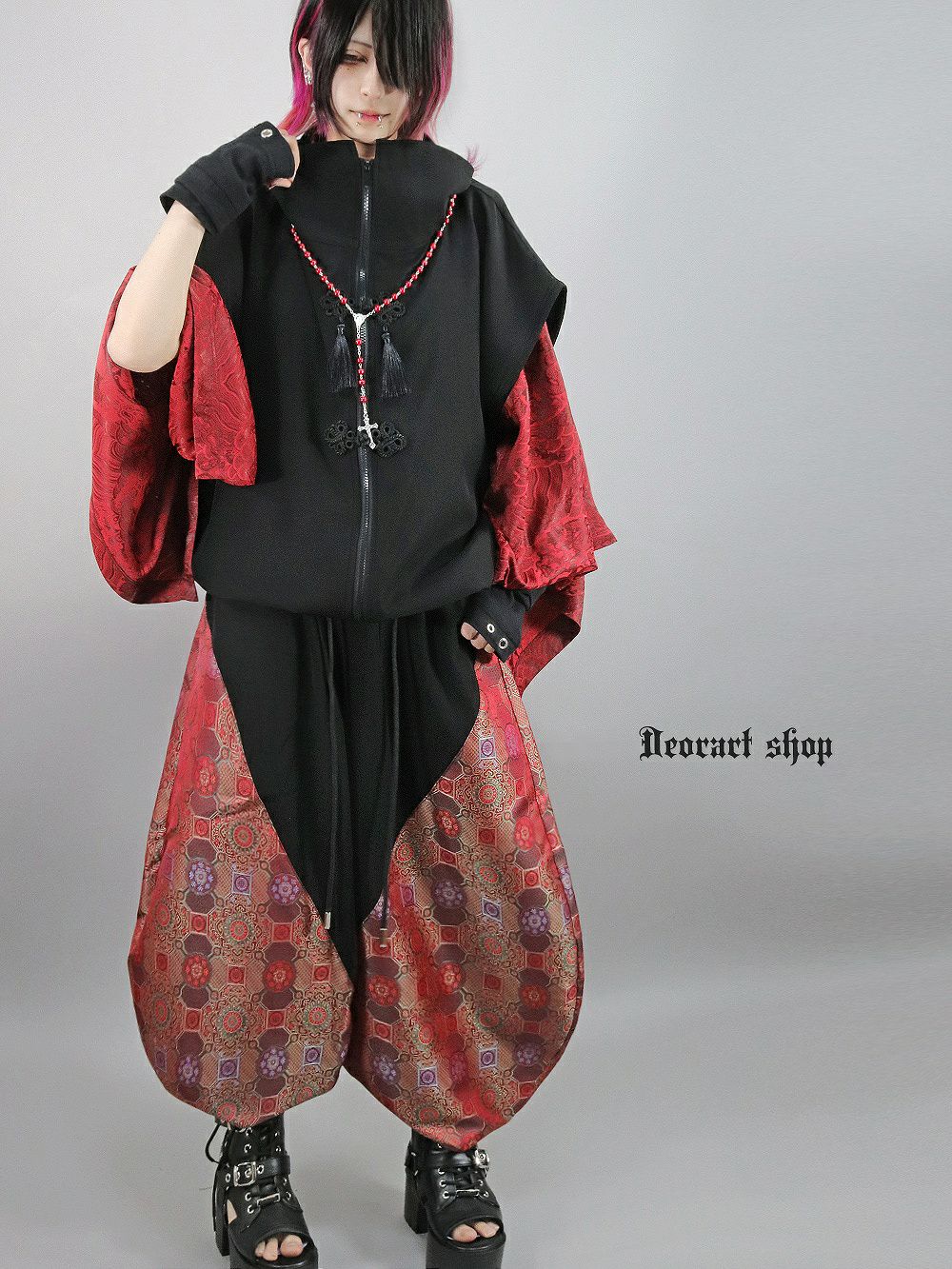 Deorart,ディオラート,V系,地雷系,中華柄,ハイネック,スタンドネック,ベスト,チャイナボタン,新中式,中華マフィア,チャイニーズマフィア,コーデ,ホスト,コンカフェ,ライブ,ファッション,ダンス衣装,メンズ,レディス,男装