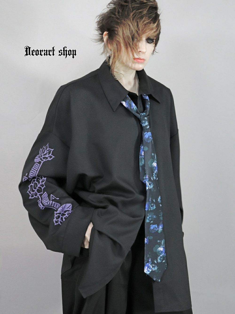 Deorart,ディオラート,V系,地雷系,中華柄,蓮,彼岸花,新中式,和柄,ヴィジュアル系,ホスト,コンカフェ,シャツ,ライブ,ファッション,ダンス衣装,メンズ,レディス,男装