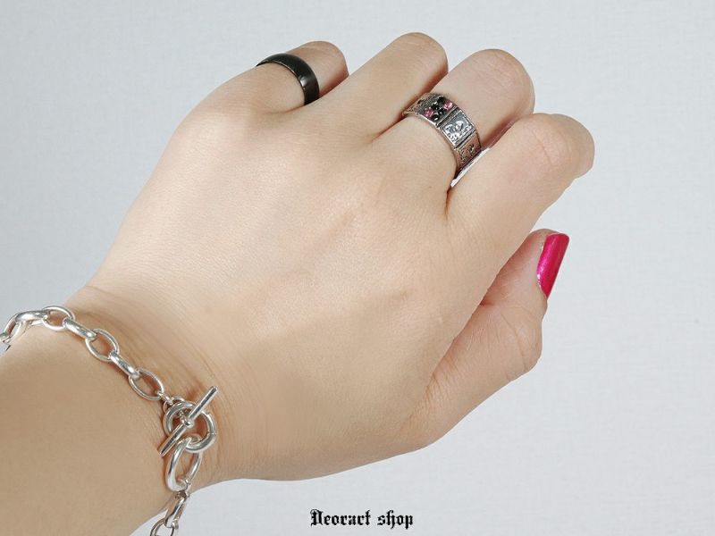 Deorart,ディオラート,指輪,リング,トランプ柄,アリスモチーフ,スペードモチーフ,ハートモチーフ,ストーン付き,リング,フルーサイズ,