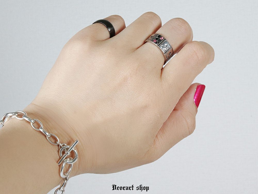 Deorart,ディオラート,指輪,リング,トランプ柄,アリスモチーフ,スペードモチーフ,ハートモチーフ,ストーン付き,リング,フルーサイズ,