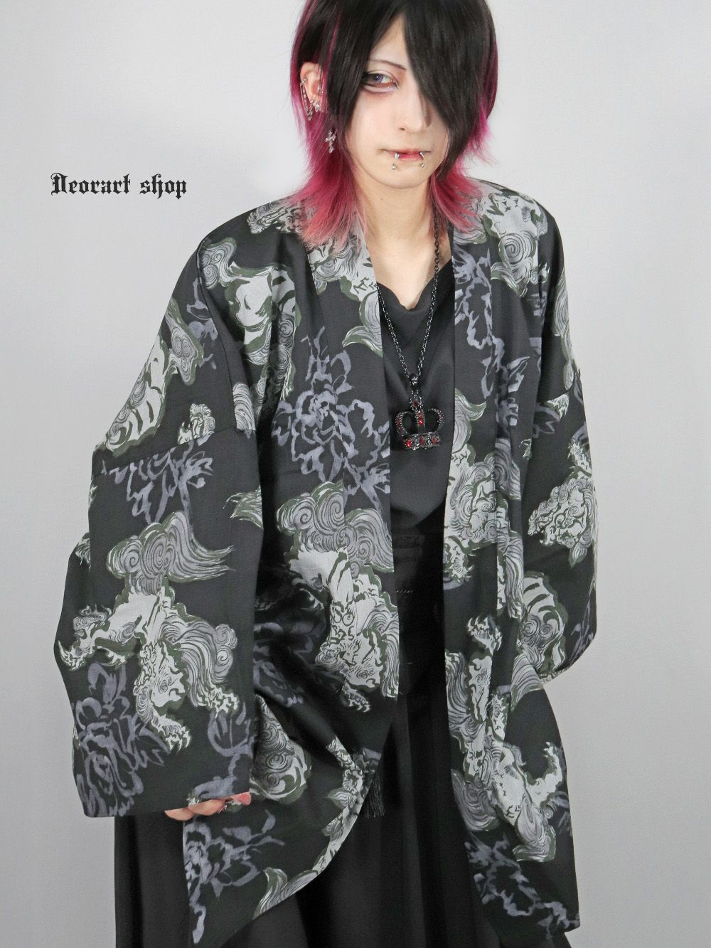 Deorart,ディオラート,和装,和柄,羽織り,浴衣,着物,白,黒,狛犬,獅子,中華柄,派手,ゴシック,和ゴス,コスプレ,衣装,, 地雷系,ライブ,V系,emo,Vrock,kimono,anime,fashion