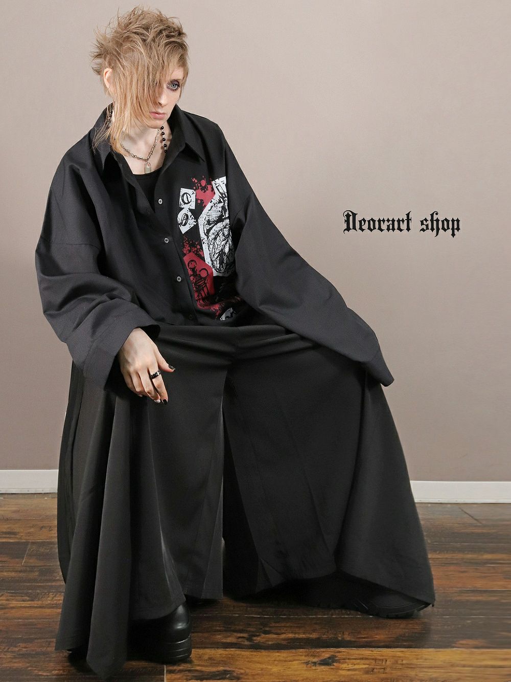 Deorart,ディオラート,病院風コーデ,血まみれ,包帯,ナースコーデ,ドクター,注射器,聴診器,プリント,医者,白衣,マッドサイエンティスト,ホラー,コスプレ,ゴスロリ,通販,地雷系,ハロウィン,衣装,バンド,コンカフェ,V系,ヴィジュアル系,男,メンズ,レディース,ファッション,mad scientist,emo,fashion