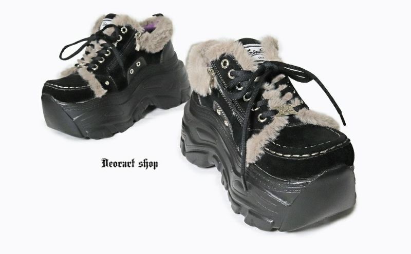 Deorart,ディオラート,通販,ファー,スニーカー,シューズ,厚底ブーツ,ショートブーツ,かっこいい,かわいい,レディース,ゴシックファッション,V系ファッション,地雷系女子,地雷系男子,歩きやすい,疲れにくい
