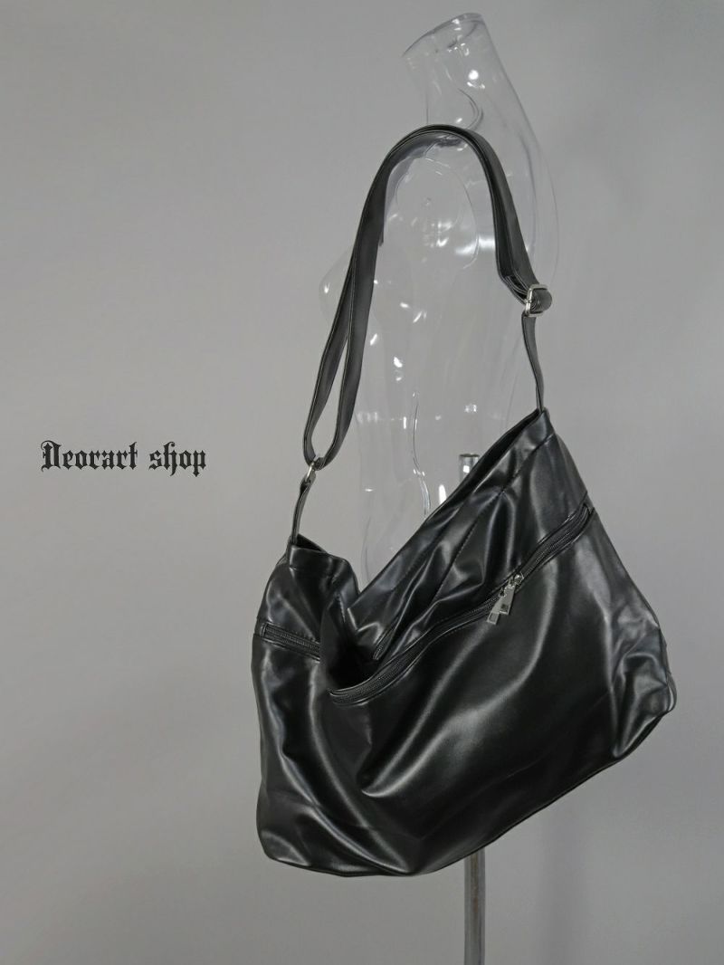 レザー ショルダーバッグ ブラック BY3064 ジップデザイン フェイクレザー ショルダーバッグ | Deorart shop
