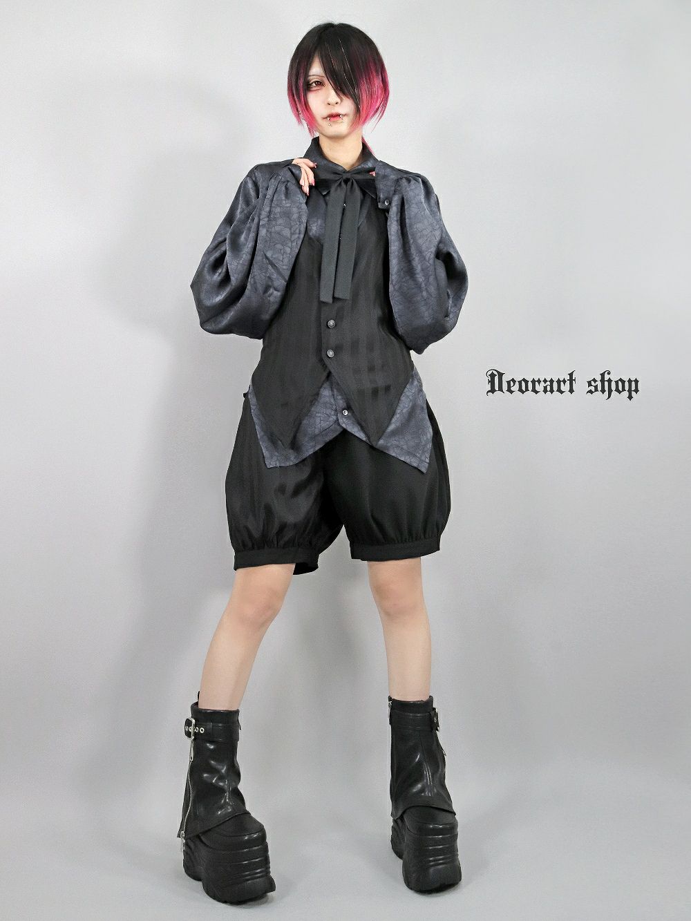 Deorart,ディオラート,V系,ストライプ,ホラー,地雷系,執事風ギャルソン,マント,ベスト,ジレ,中世,王子,セットアップ,V系,ヴィジュアル系,コーデ,ホスト,コンカフェ,ライブ,ファッション,ダンス衣装,メンズ,レディス,男装
