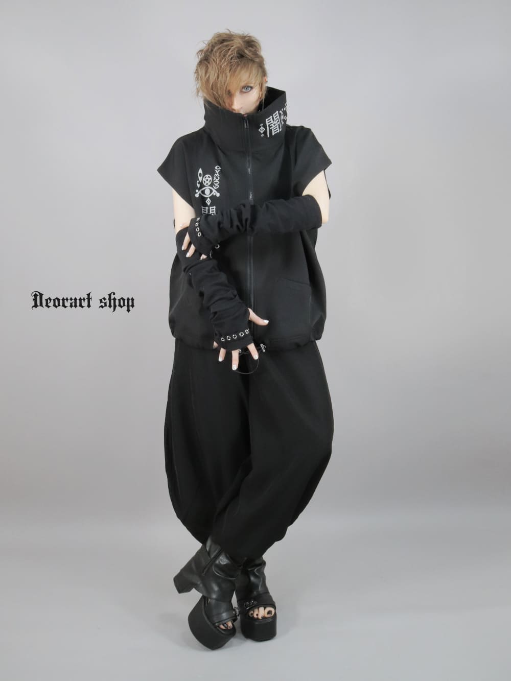 Deorart,ディオラート,地雷系,猫耳,ネコ,猫柄,サイバー,サイバーパンク,妖怪,和装,ホラー,着物,振袖,闇,漢字,原宿系,ジャージ,V系,emo,punk,rock,harajyuku,メンズ,レディース,オーバーサイズ,大きいサイズ,ゴシック,モード,ファッション,服,通販