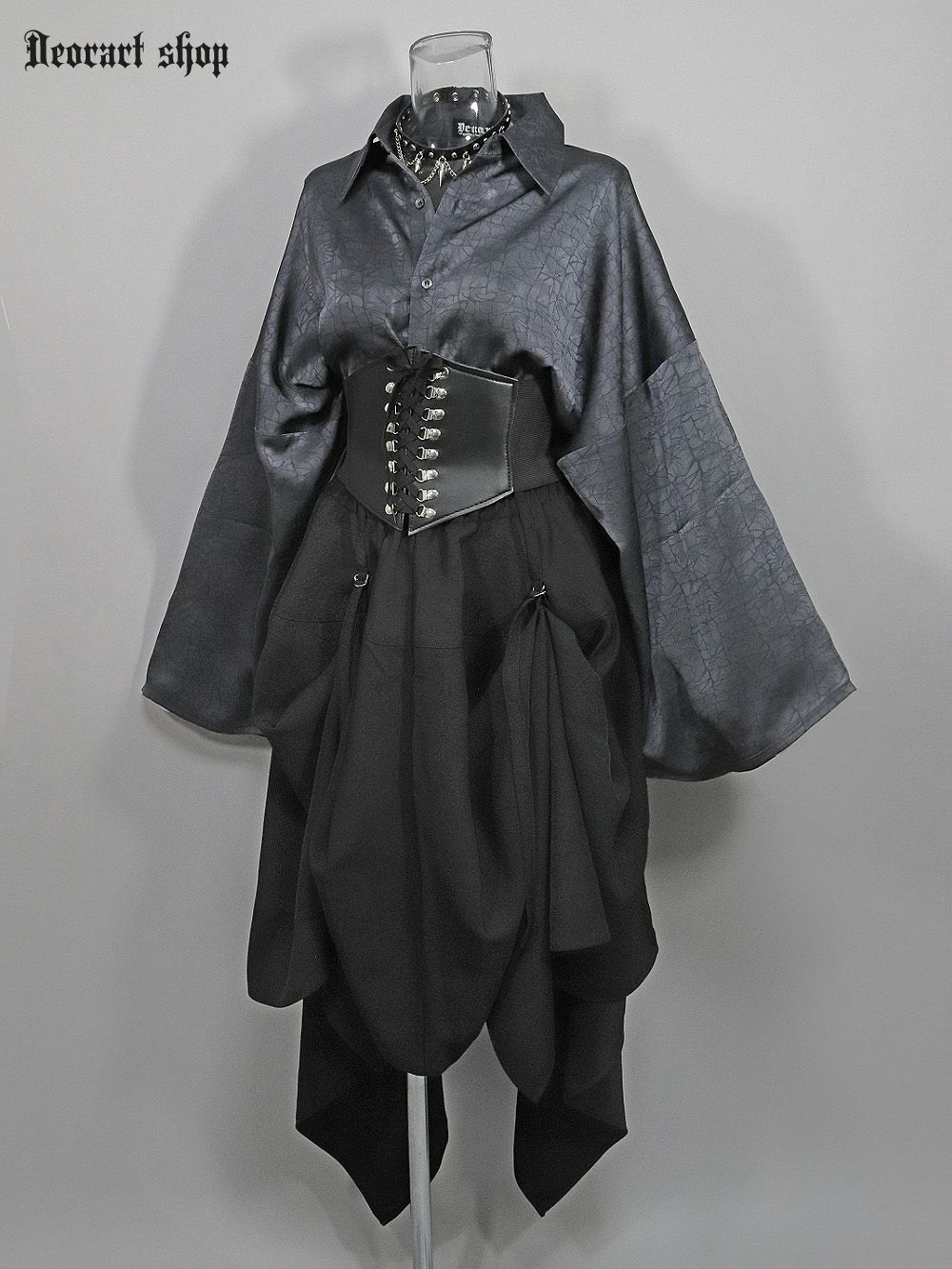 Deorart,ディオラート,モード,ゴシック,ゴスロリ,Y2K,ベルト,太ベルト,コルセット,伸びる,苦しくない,ロリータ,地雷系,バックル,拘束,首輪,人間,ライブ,ファッション,衣装,メンズ,レディス,通販